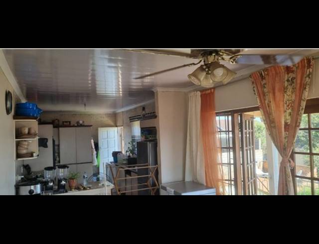 4 BEDROOM HOUSE FOR SALE IN EASTWOOD